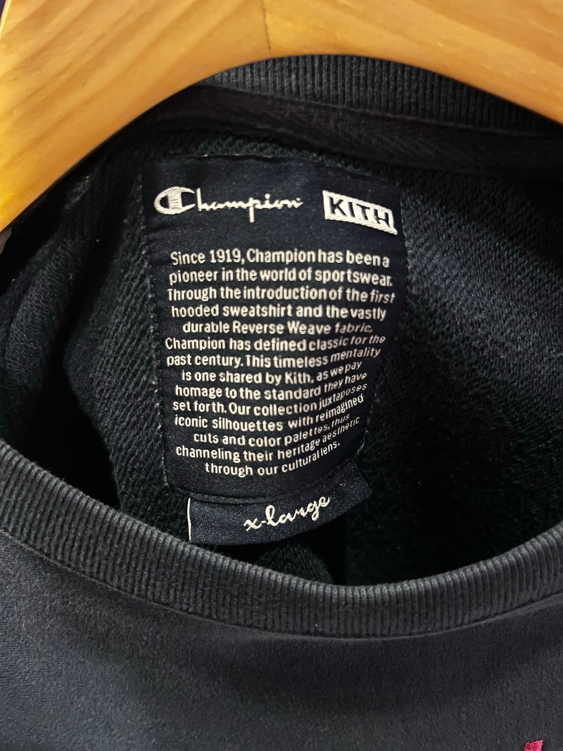 챔피온 x 키스 리버스위브 콜라보 네이비 스웻셔츠 상품이미지5