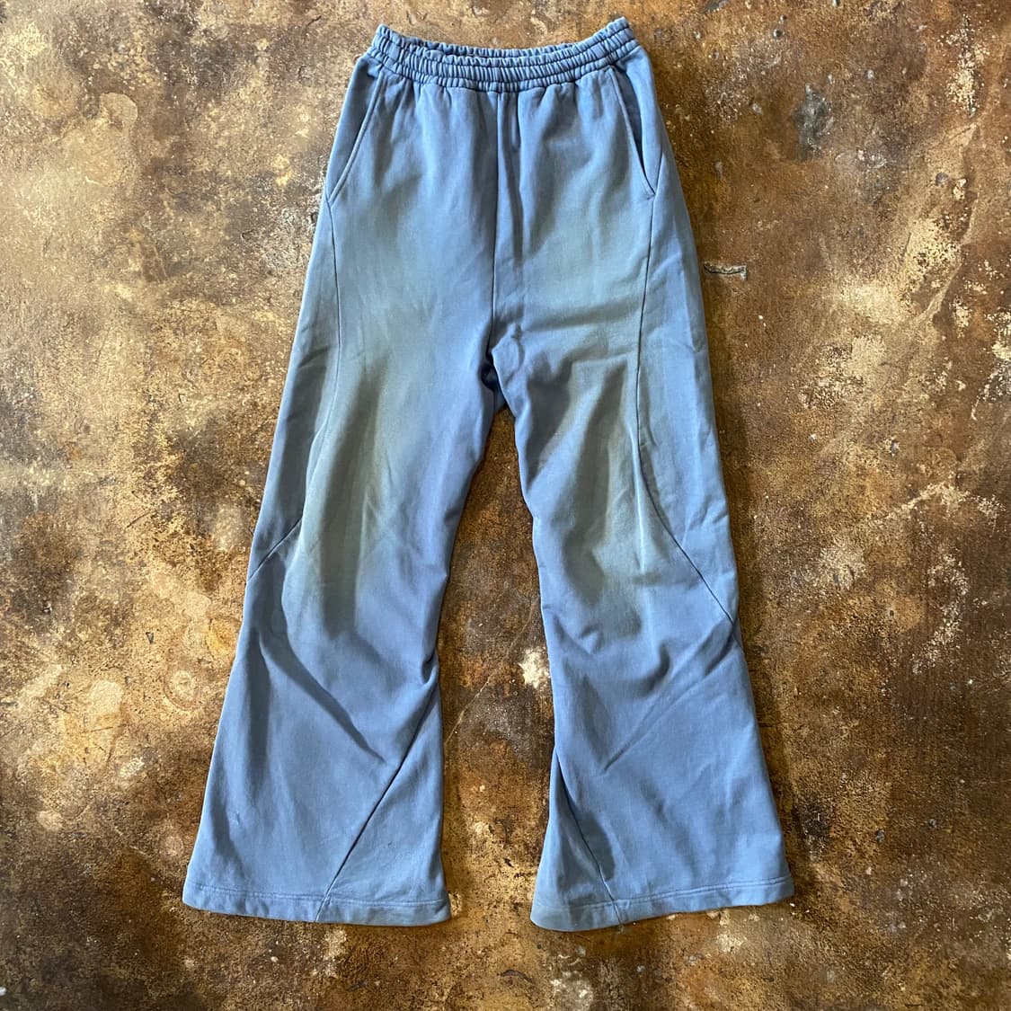 Kozaburo 부츠컷 에이징 스웻팬츠 상품이미지1