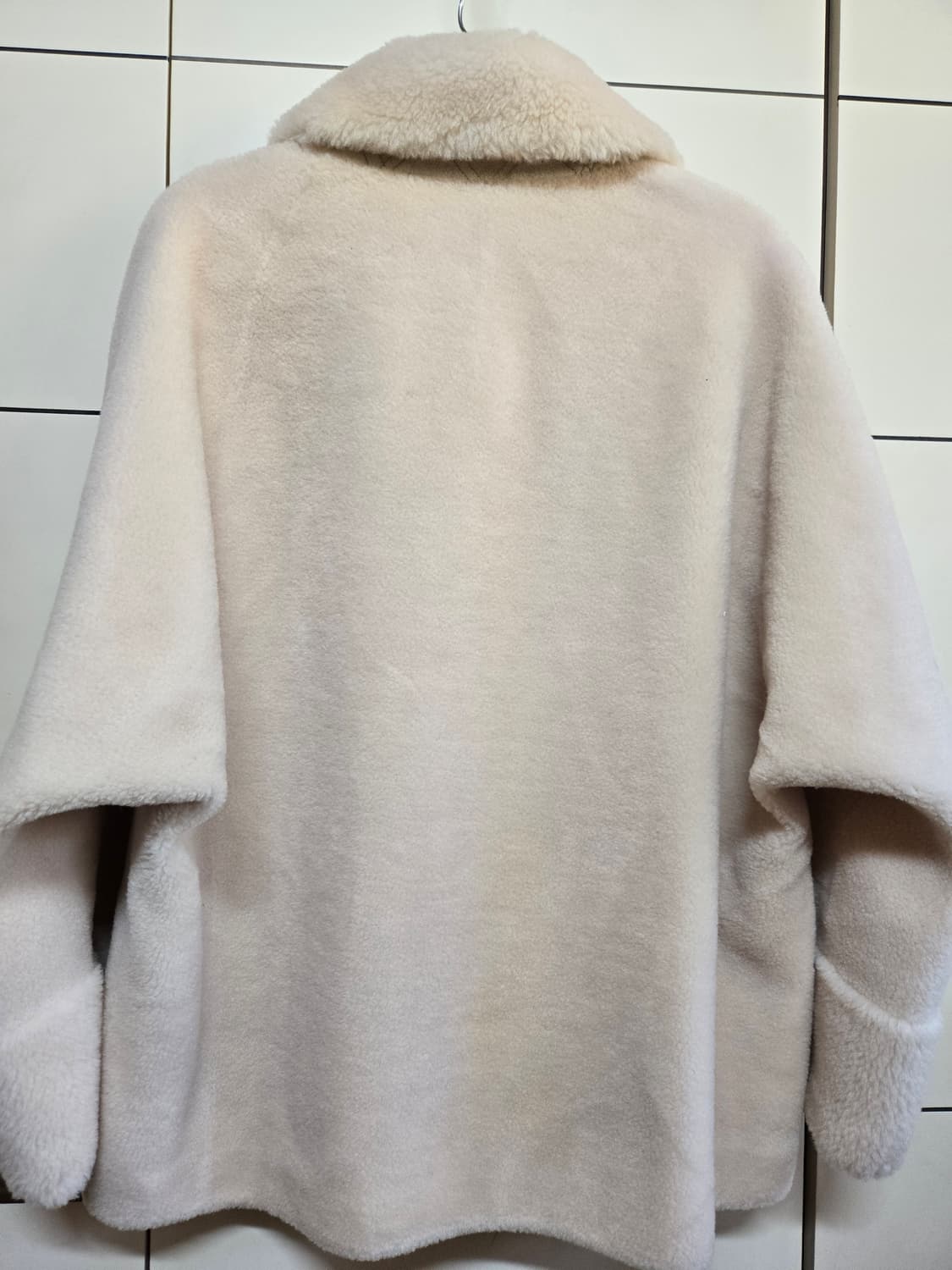 칼라거펠트 양모100%무스탕 코트(66사이즈) 상품이미지5