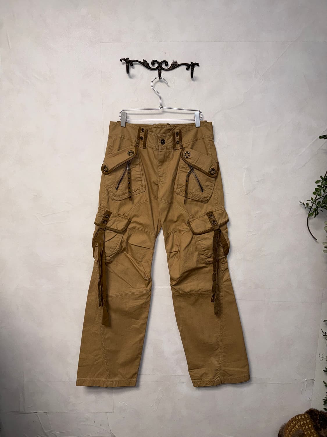 DOHC beige brown eyelet strap 카고팬츠 상품이미지1