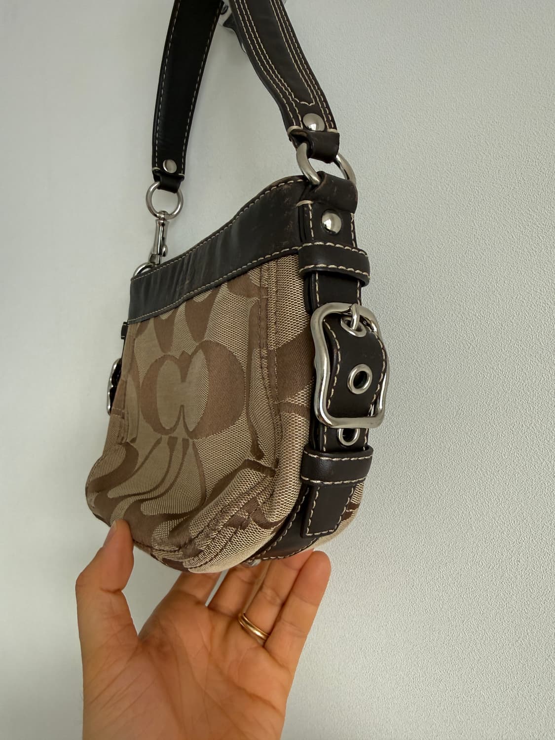 코치(COACH) 모노그램 숄더백 상품이미지3