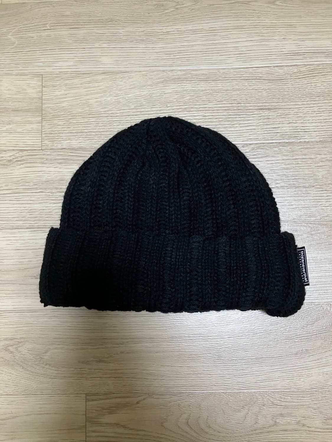 Low Gauge Ribbed Beanie 상품이미지1