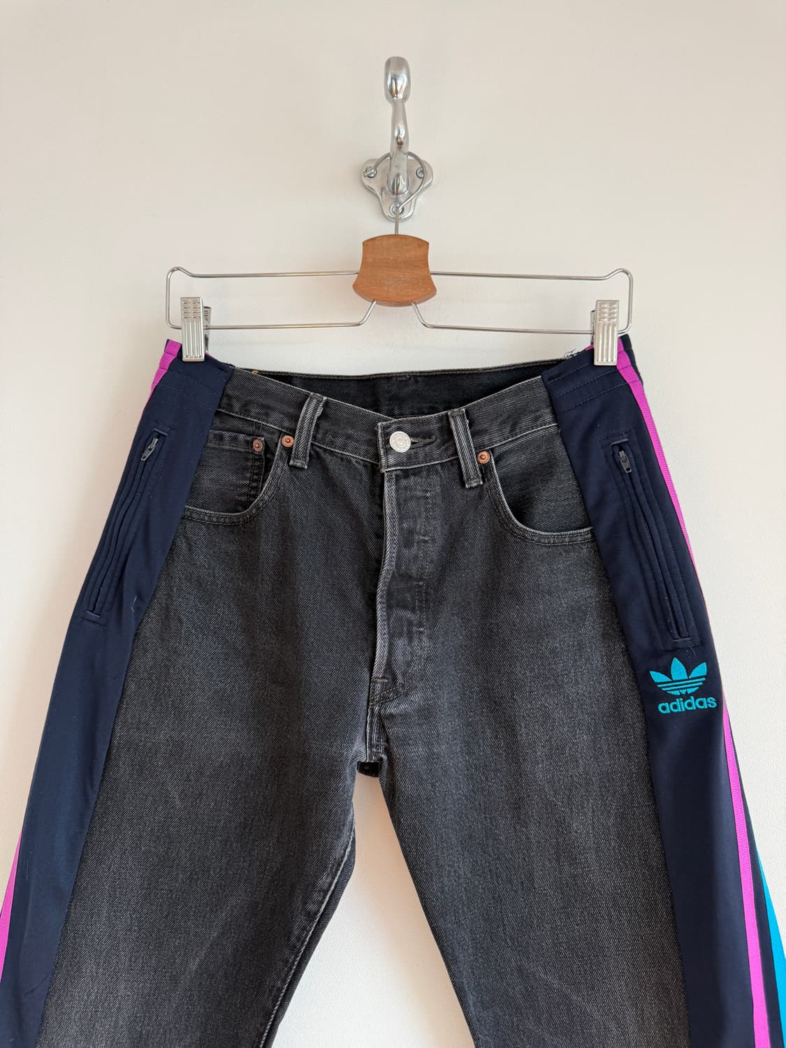 리바이스 x 아디다스 리메이크 팬츠 상품이미지2