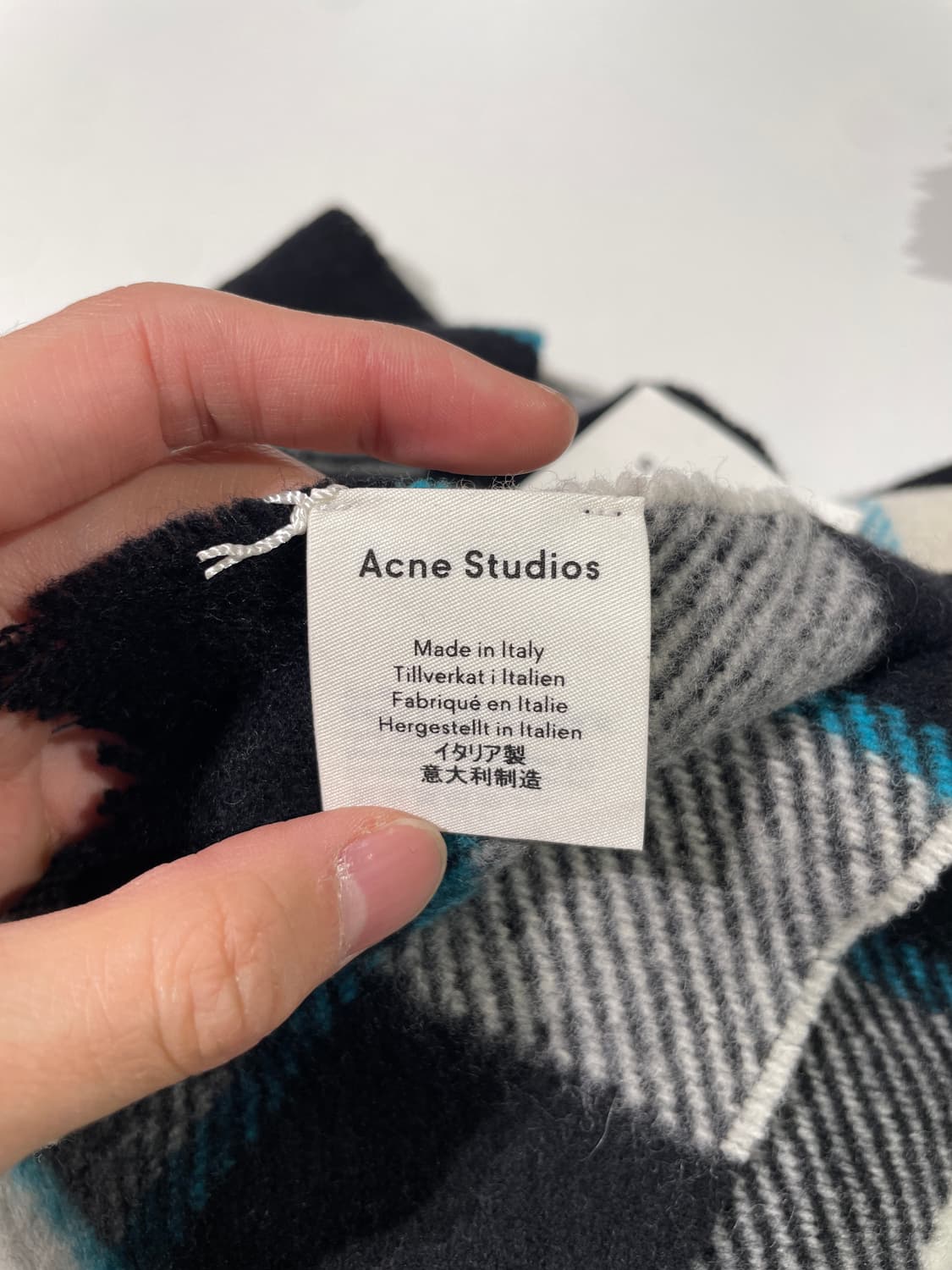 아크네 스튜디오 캐시어 체크 울 라지 머플러 상품이미지4