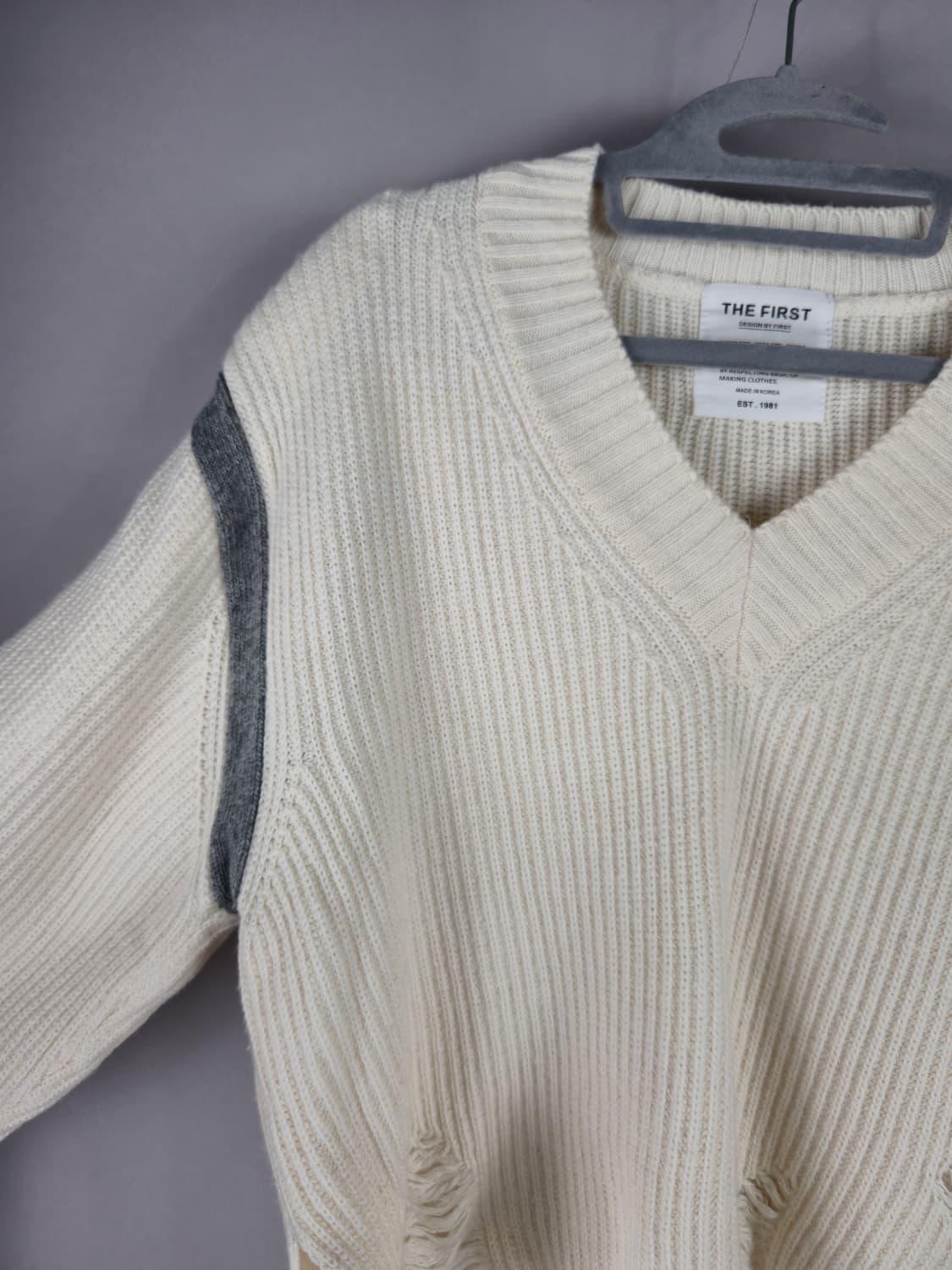 [무료배송]더퍼스트 F 남성 어깨 패드 오버핏 V넥 크롭 니트 상품이미지3