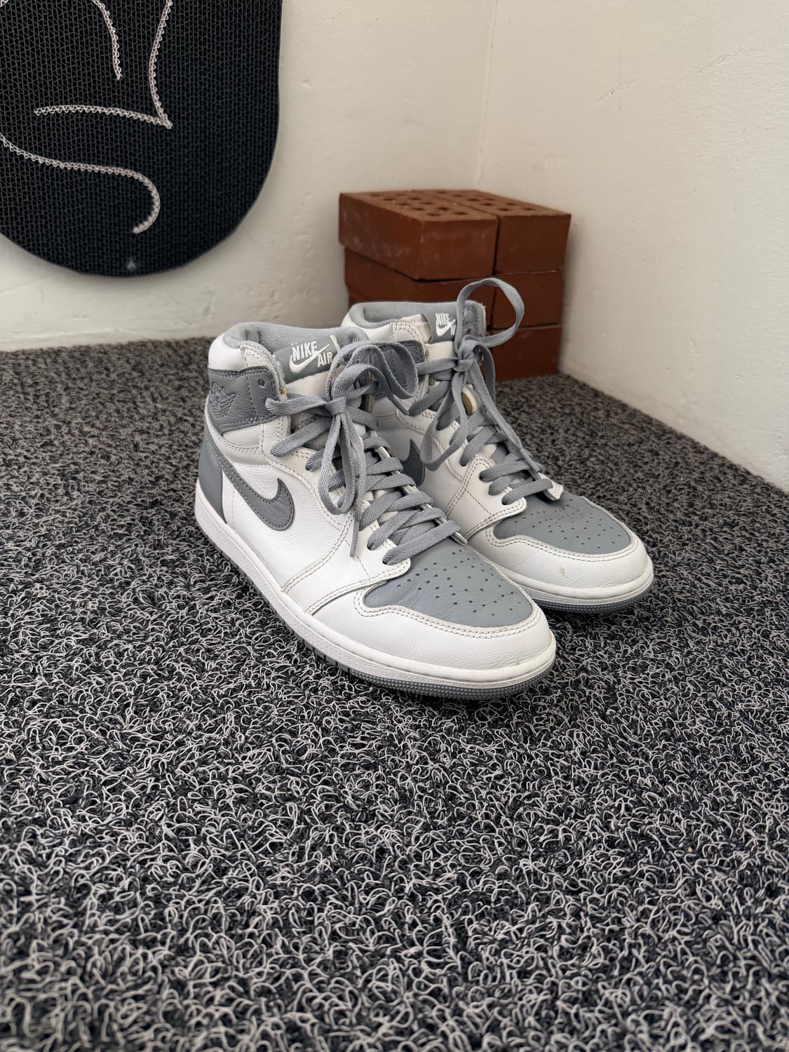 나이키 에어 조던 1 하이 회색 265mm 상품이미지3