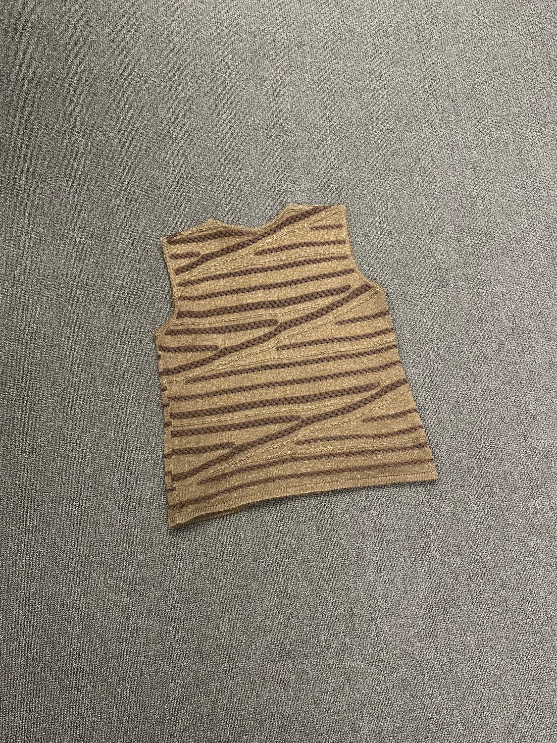 OS)Japanese vintage 브라운 스트라이프 니트 나시 상품이미지5