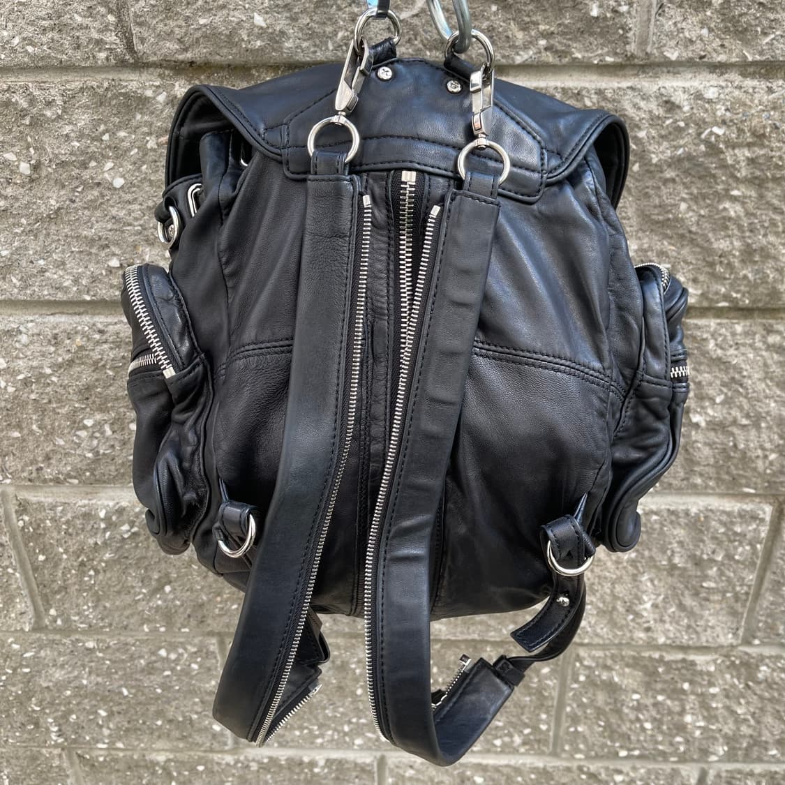 [OS] Alexander Wang 빅 블랙 레더 백팩 상품이미지6