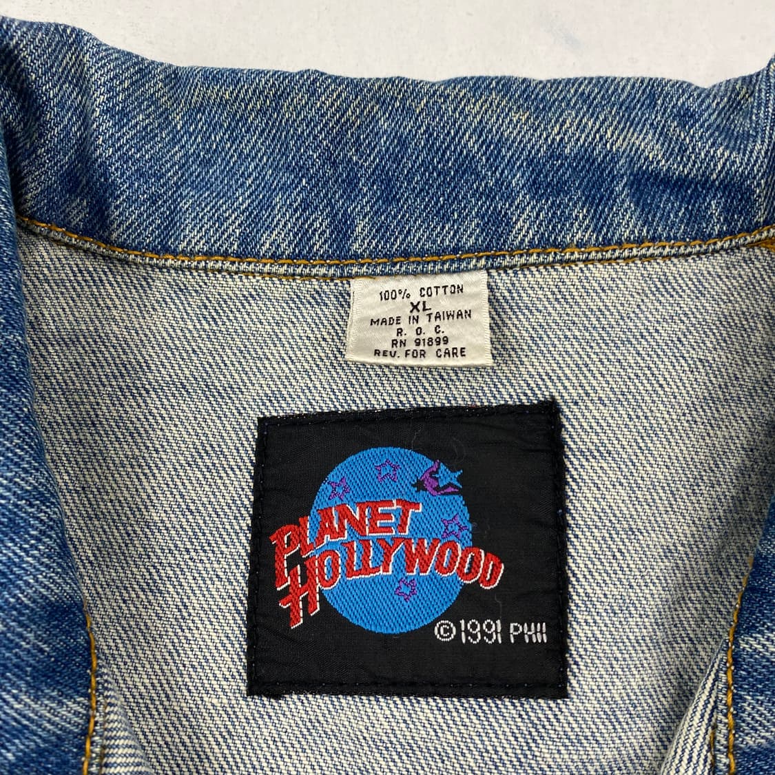 90s 플래닛헐리우드 네슈빌 자수 빅로고 데님 자켓 (105) 상품이미지10