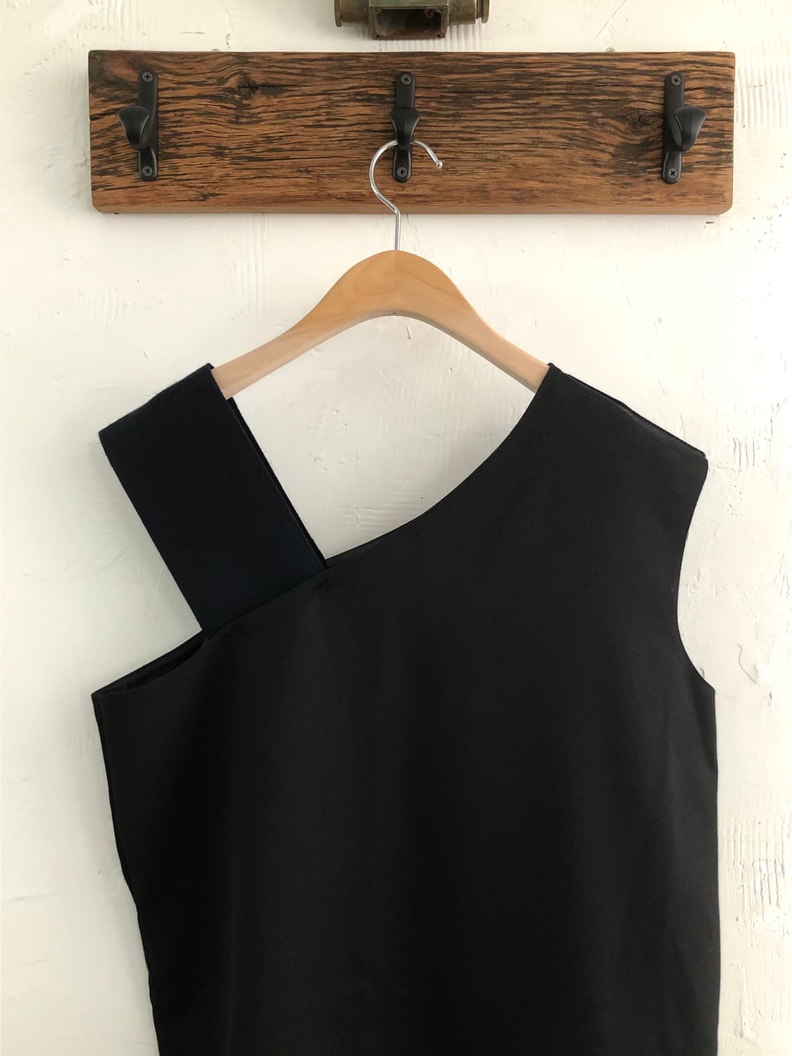 Recto 렉토 블랙 울 슬리브리스 원피스 상품이미지7