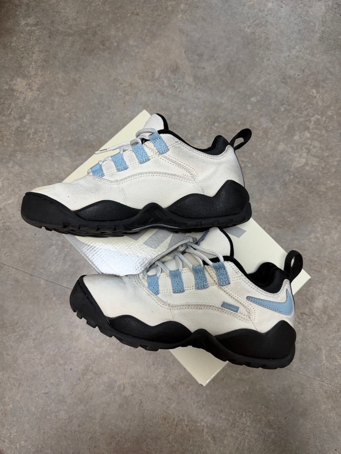 나이키 x 슈프림 sb 다윈 로우 화이트 245 상품이미지4