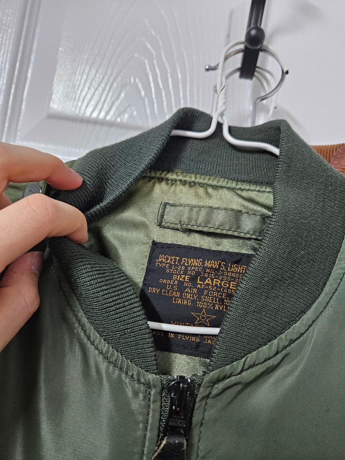 U.S AIR FORCE TYPE L-2B 복각 봄버자켓 m사이즈 상품이미지8