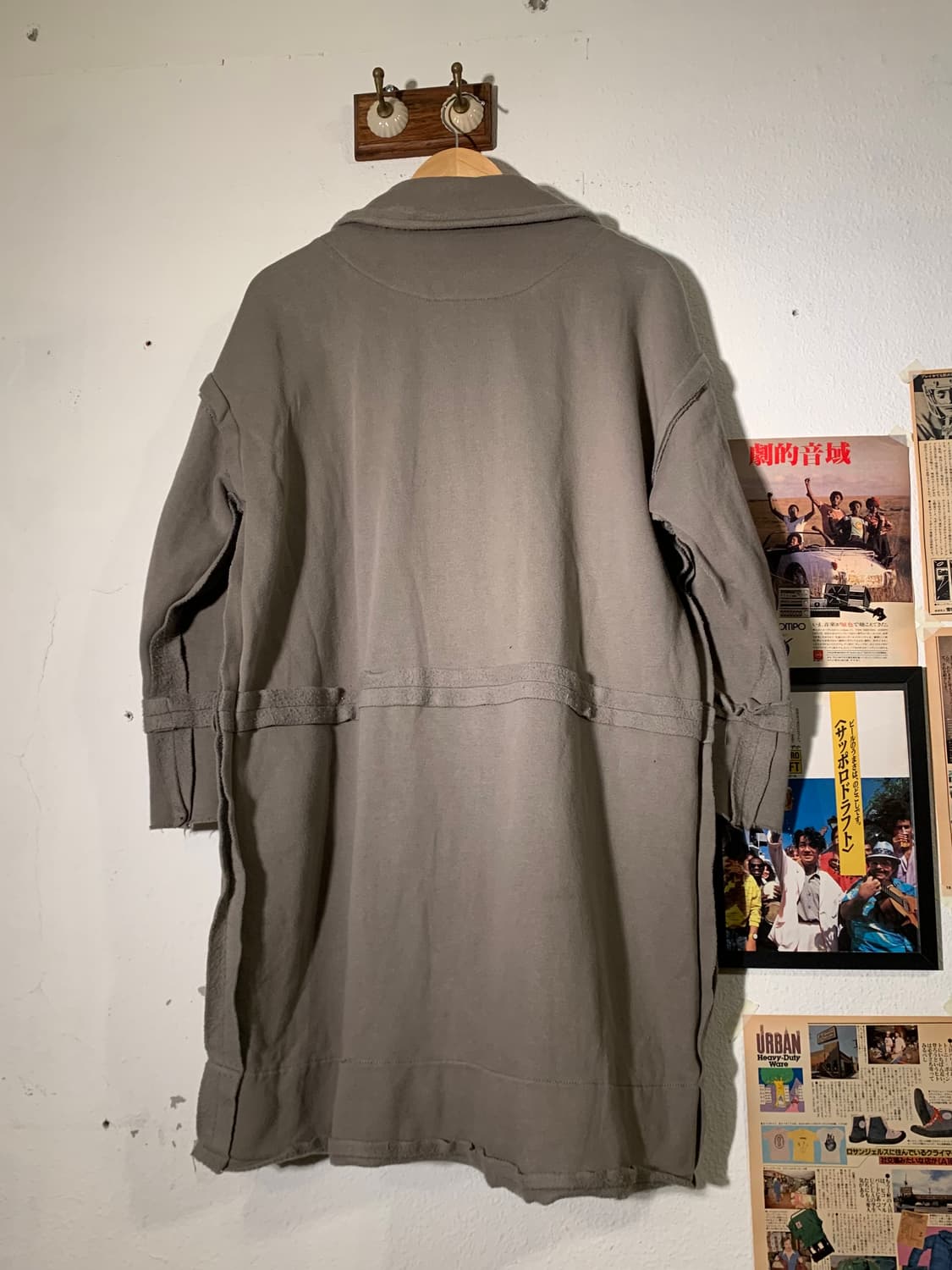 비비안 웨스트우드 앵글로마니아 사선 버튼 코트  상품이미지9