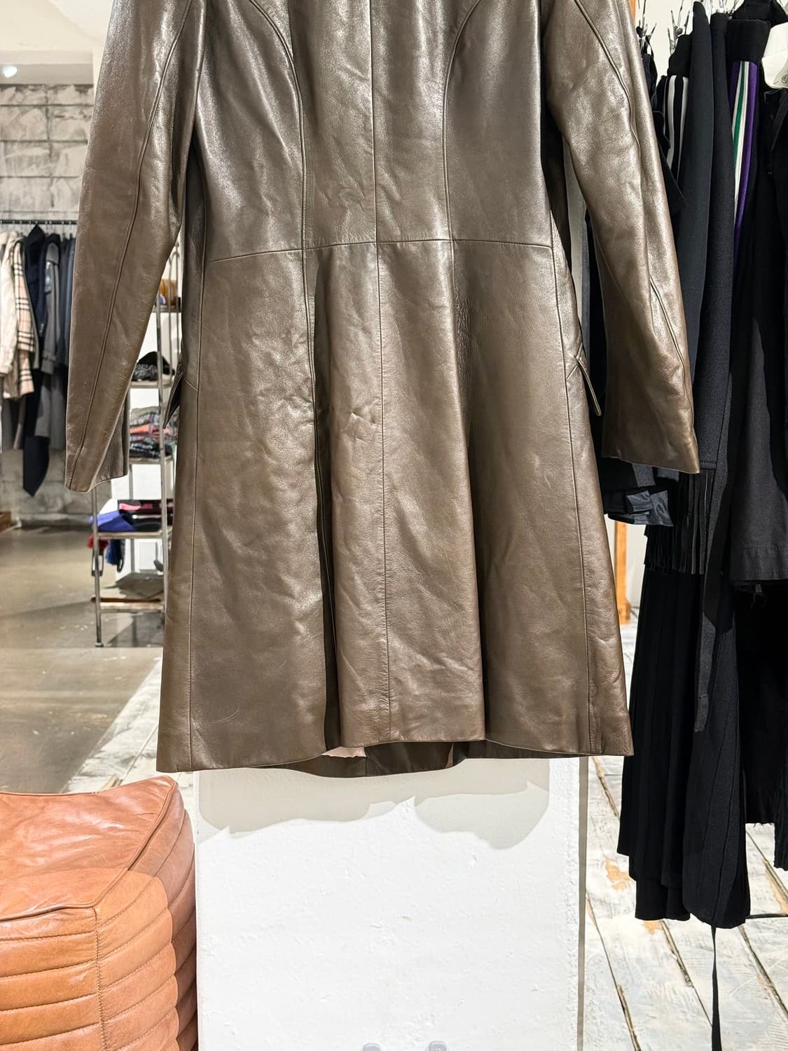 질샌더 브라운 레더 더블 롱 코트 상품이미지6