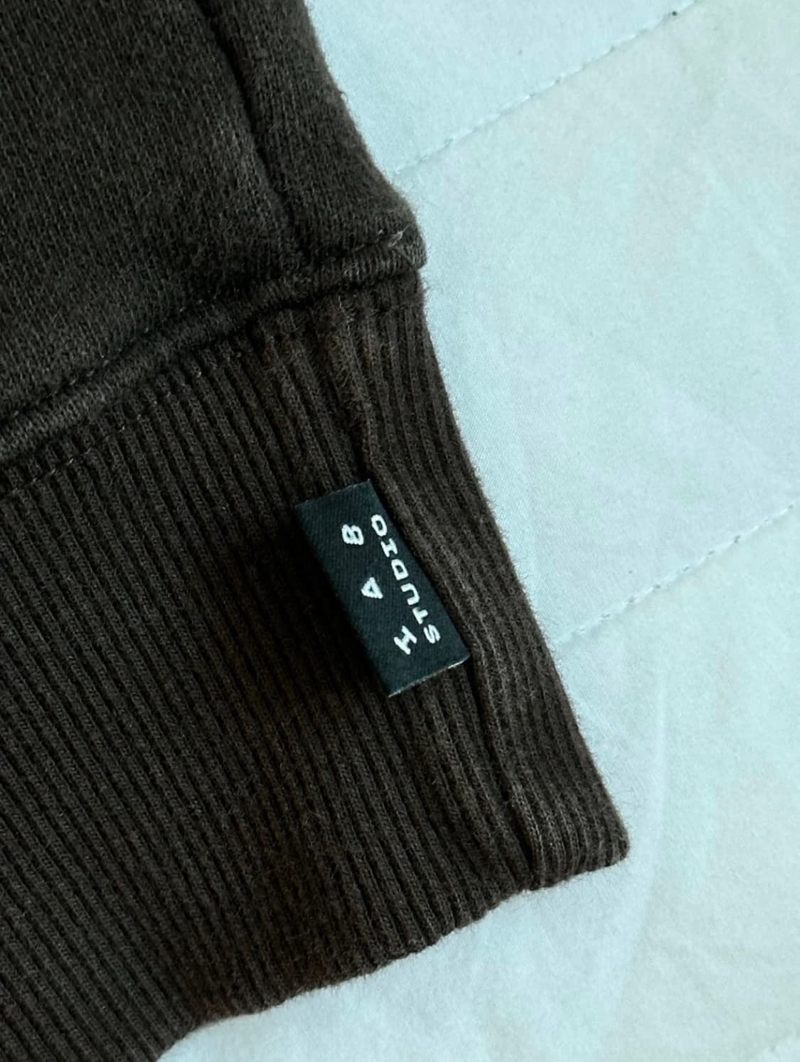 아이앱 스튜디오 후드티 브라운 상품이미지5