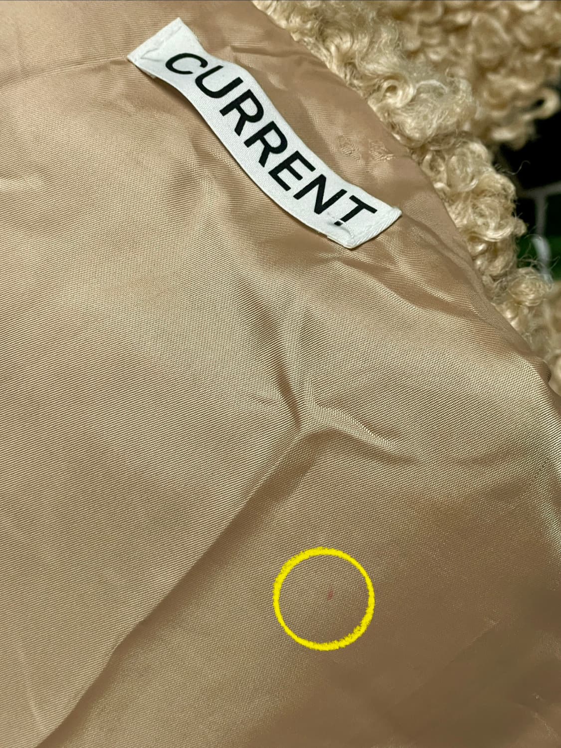 커렌트 퍼자켓 베이지 FLUFFY DUFFLE FUR JACKET 상품이미지7