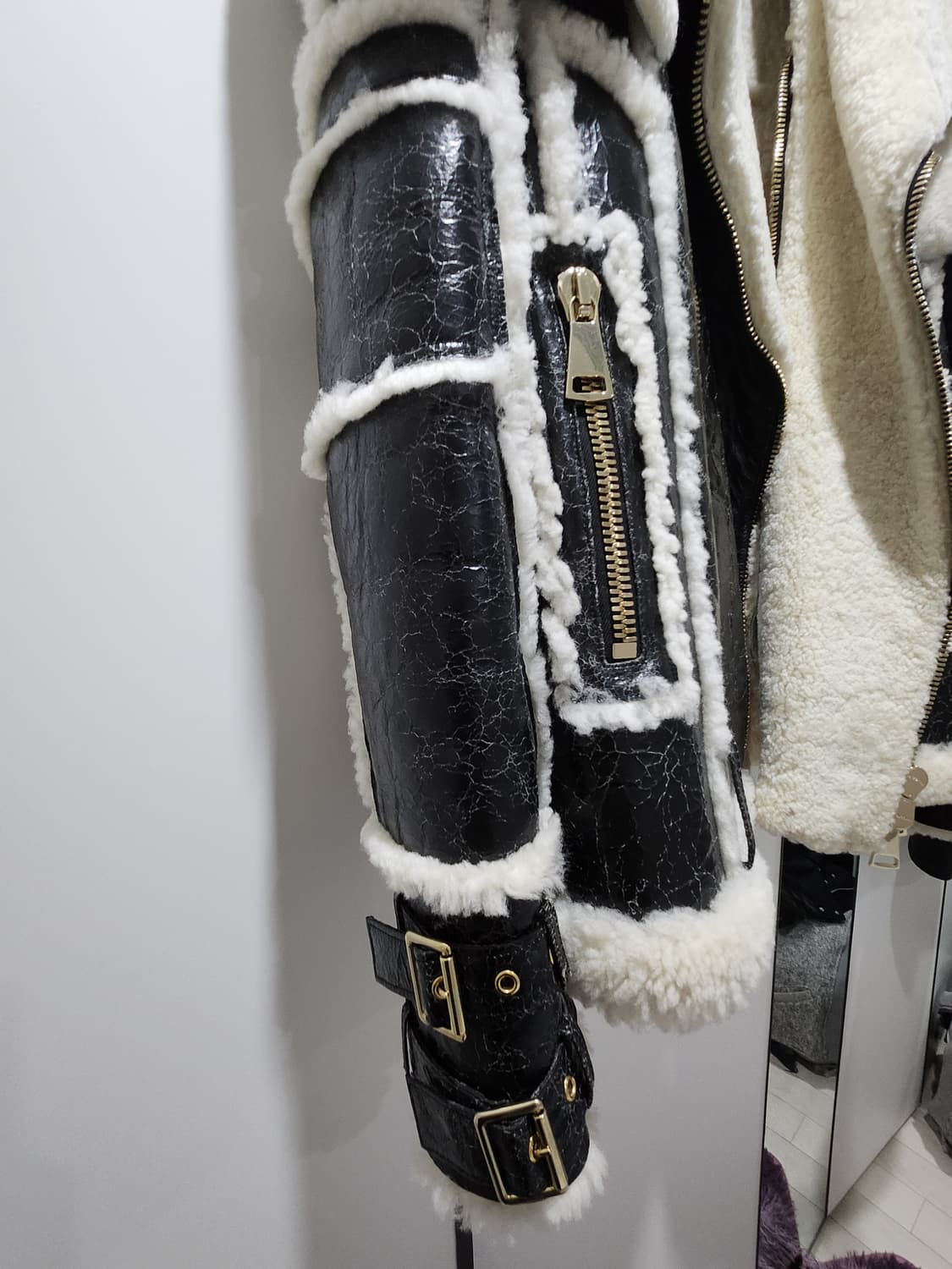 발망 컬렉션 무스탕 팝니다 루이비통 구찌 프라다 발렌시아가 상품이미지6