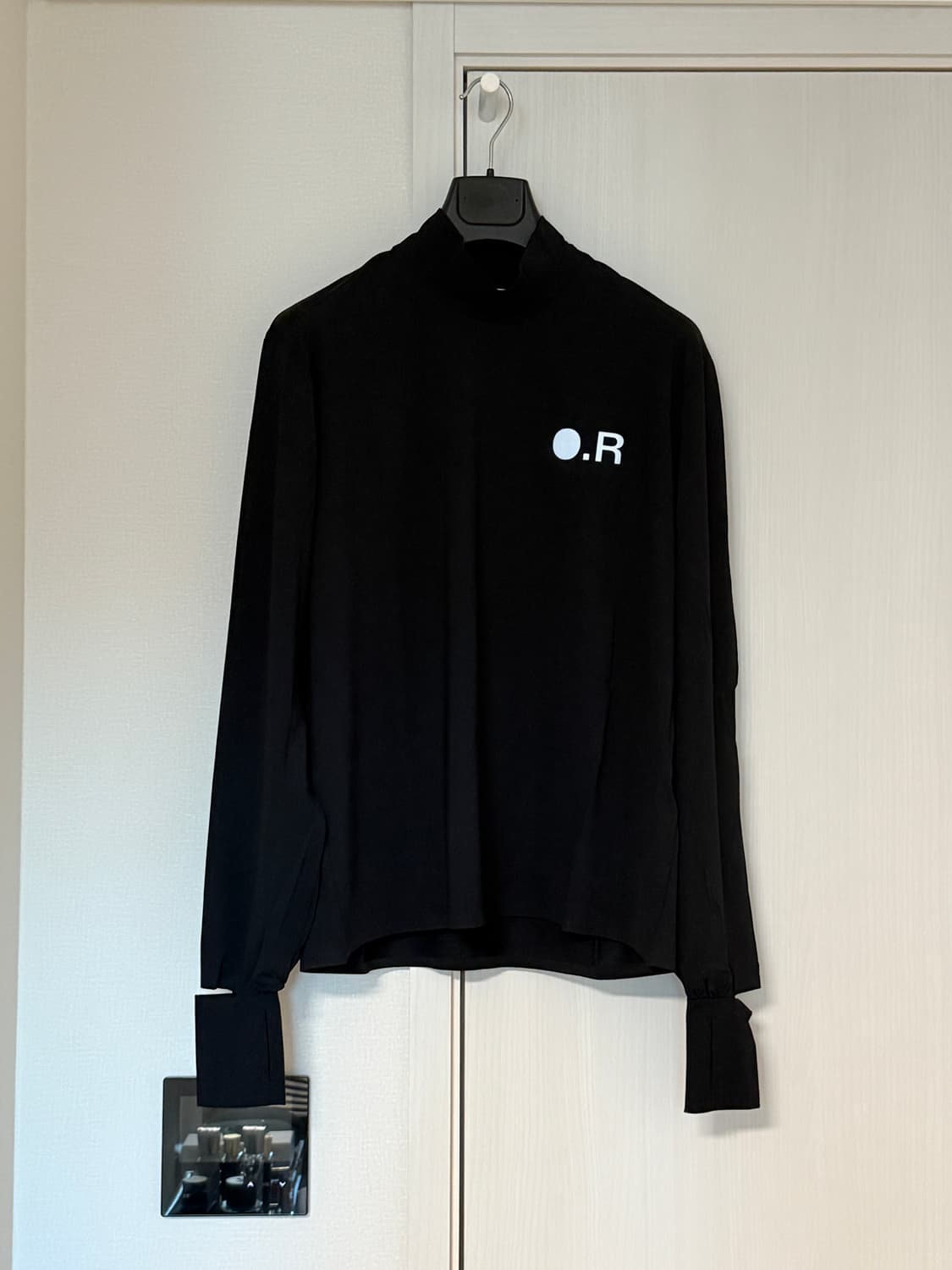 옵티미스틱 러너스 롱슬리브 블랙 S 상품이미지1