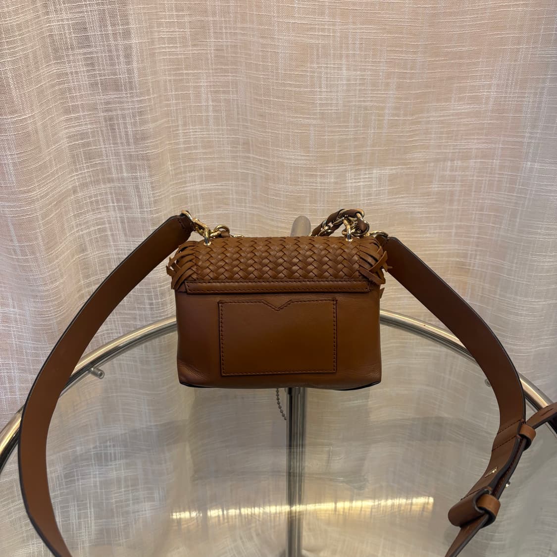 정품 마이클코어스 가죽 크로스백    상품이미지6