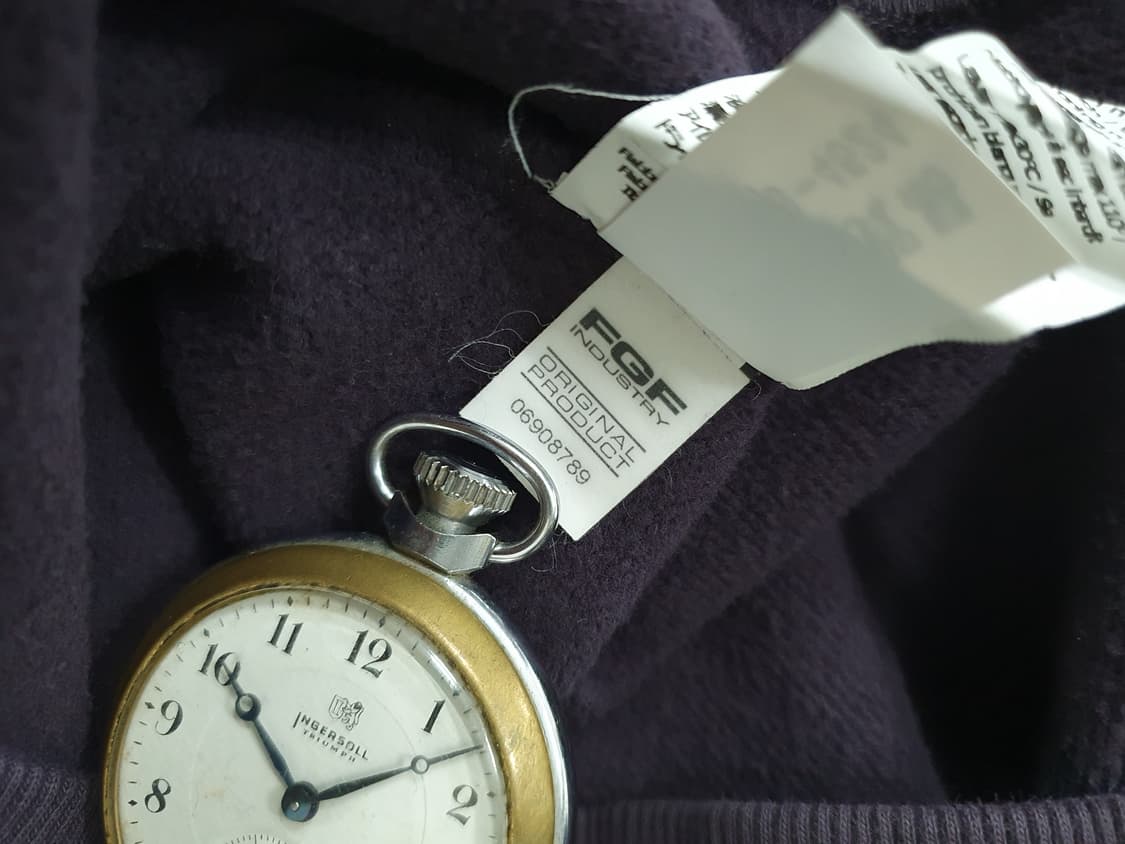 자수가 들어간 보라색 스웨트셔츠 상품이미지6