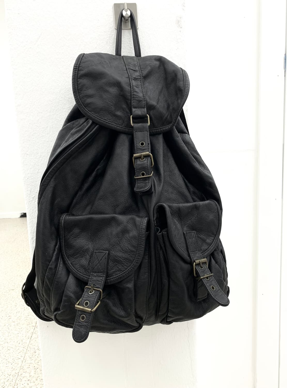 Black leather cargo pocket back pack   상품이미지1
