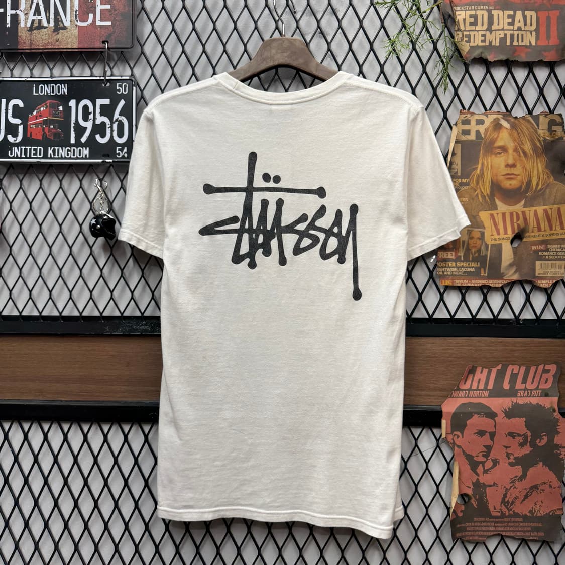 스투시 베이직 반팔 티셔츠 후면 빅로고 포인트 화이트 상품이미지2