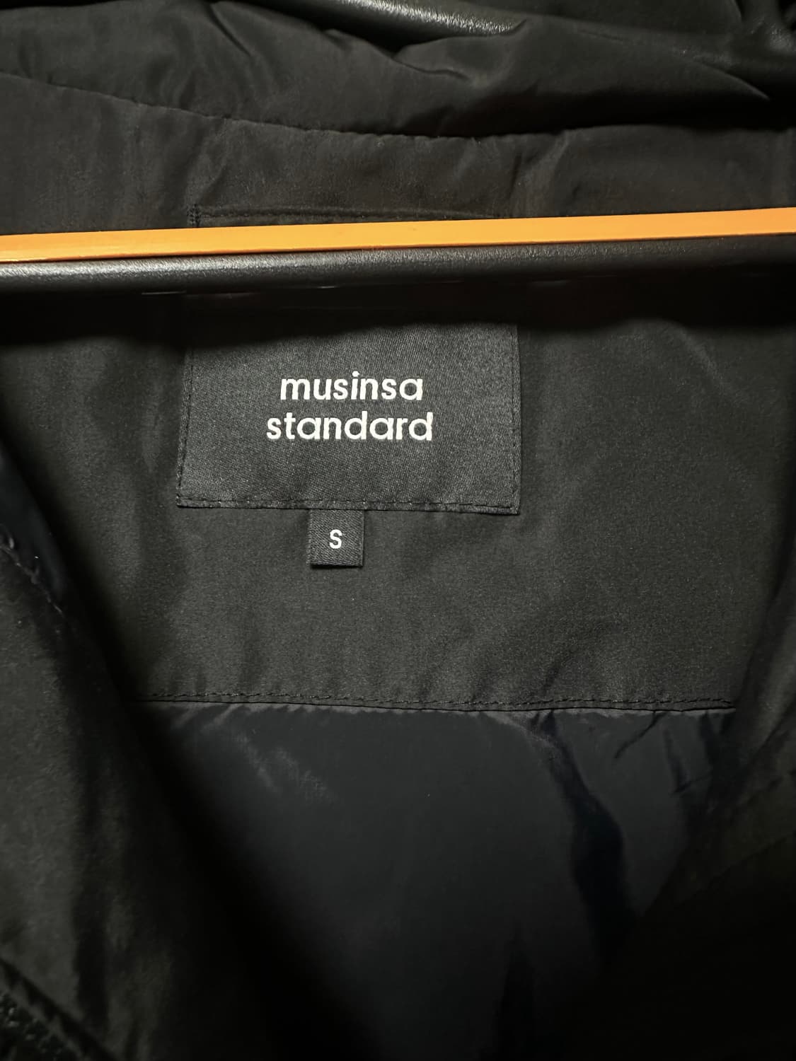 무신사스탠다드 우먼즈 오버사이즈 푸퍼 패딩 베스트 [블랙] 상품이미지4