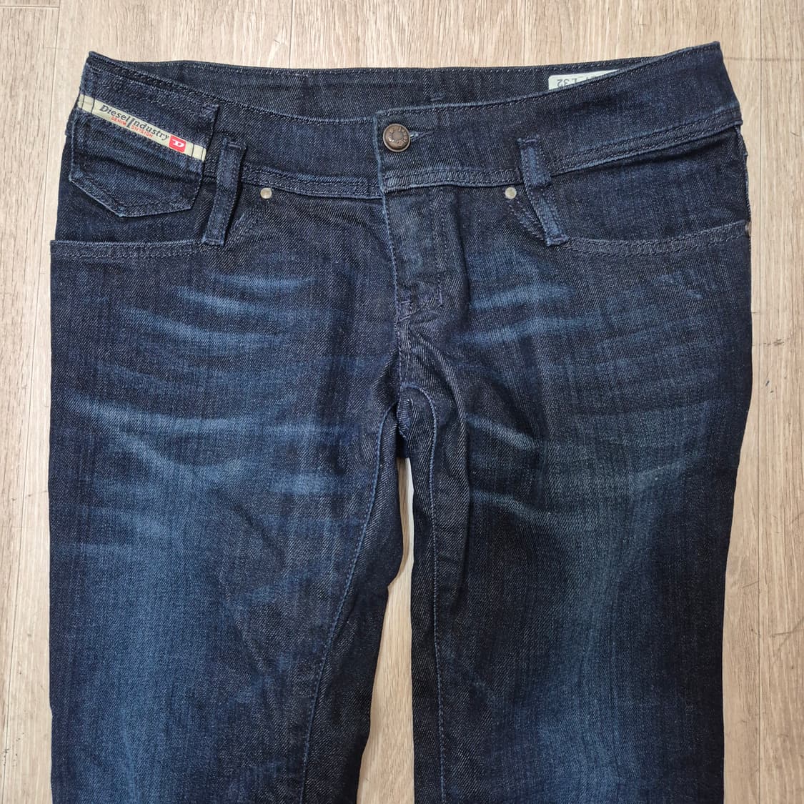디젤 여성 다크 블루 워싱 데님 팬츠 상품이미지2