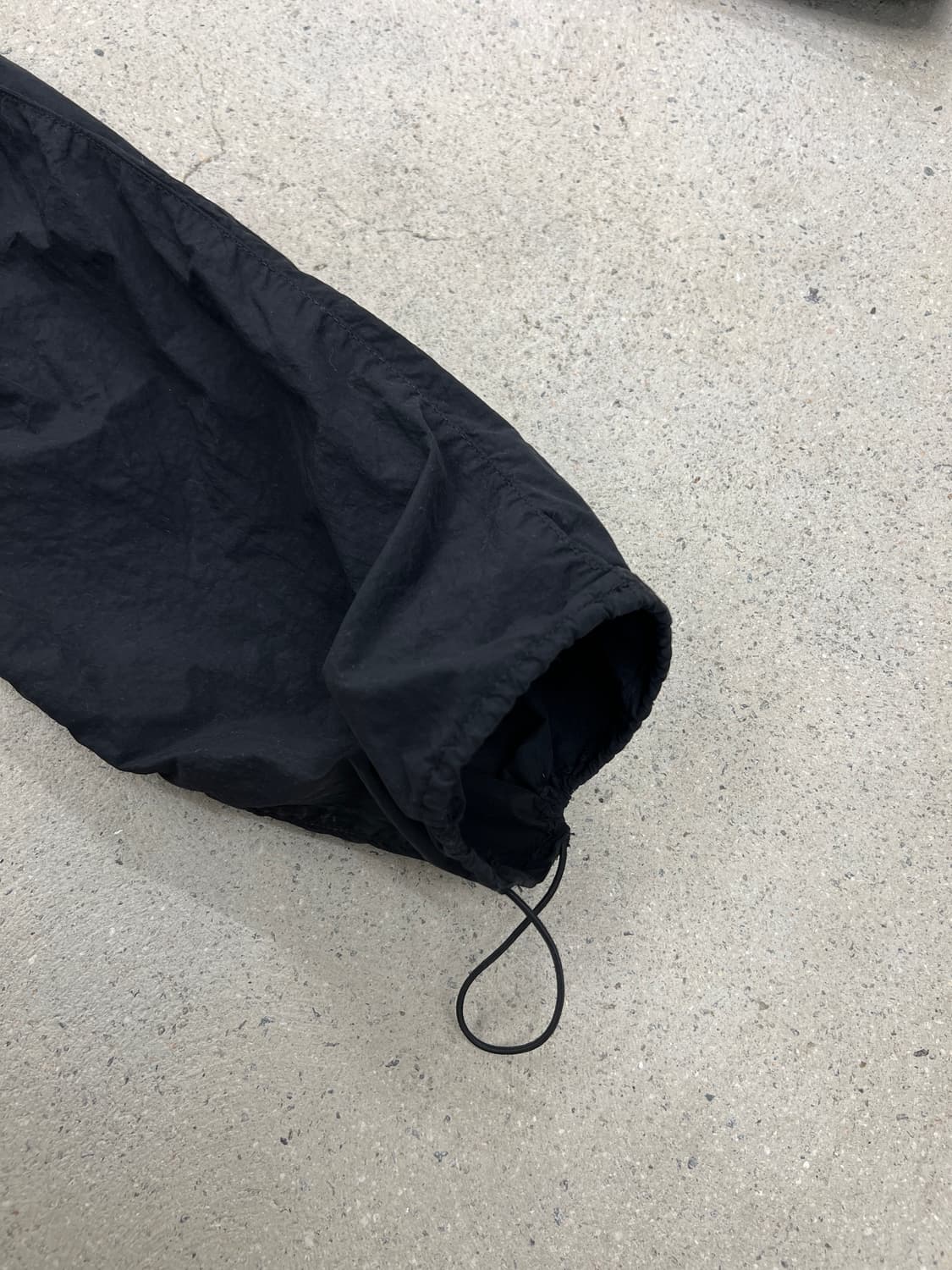 CP컴퍼니 렌즈와펜 나일론 조거 팬츠 상품이미지4