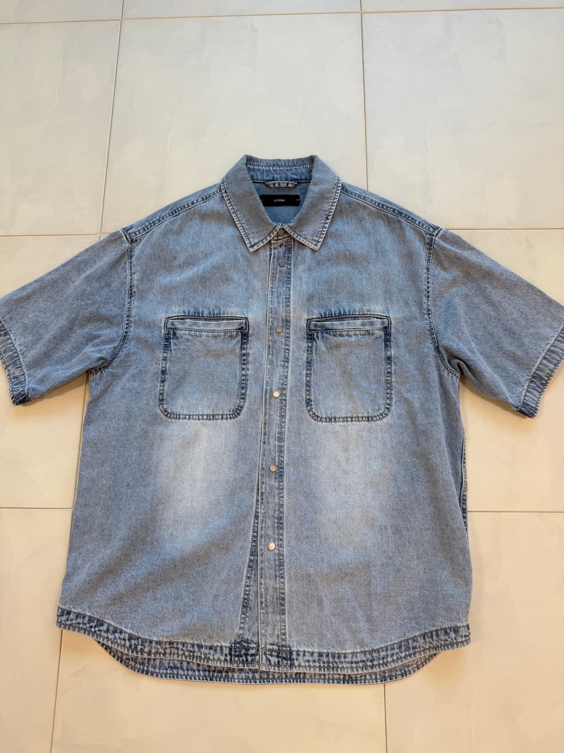 일꼬르소 세미오버핏 데님 반팔 셔츠 L(105-110) 상품이미지2