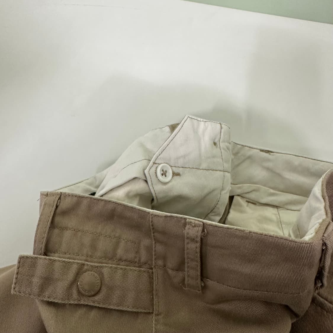 32 엔지니어드가먼츠 베이지 레귤러핏 치노팬츠 상품이미지3