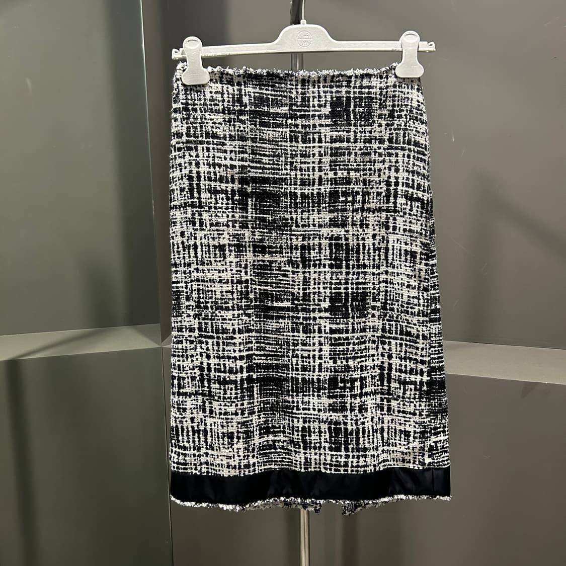 프라다 나일론 트위드 셋업 투피스 상품이미지6