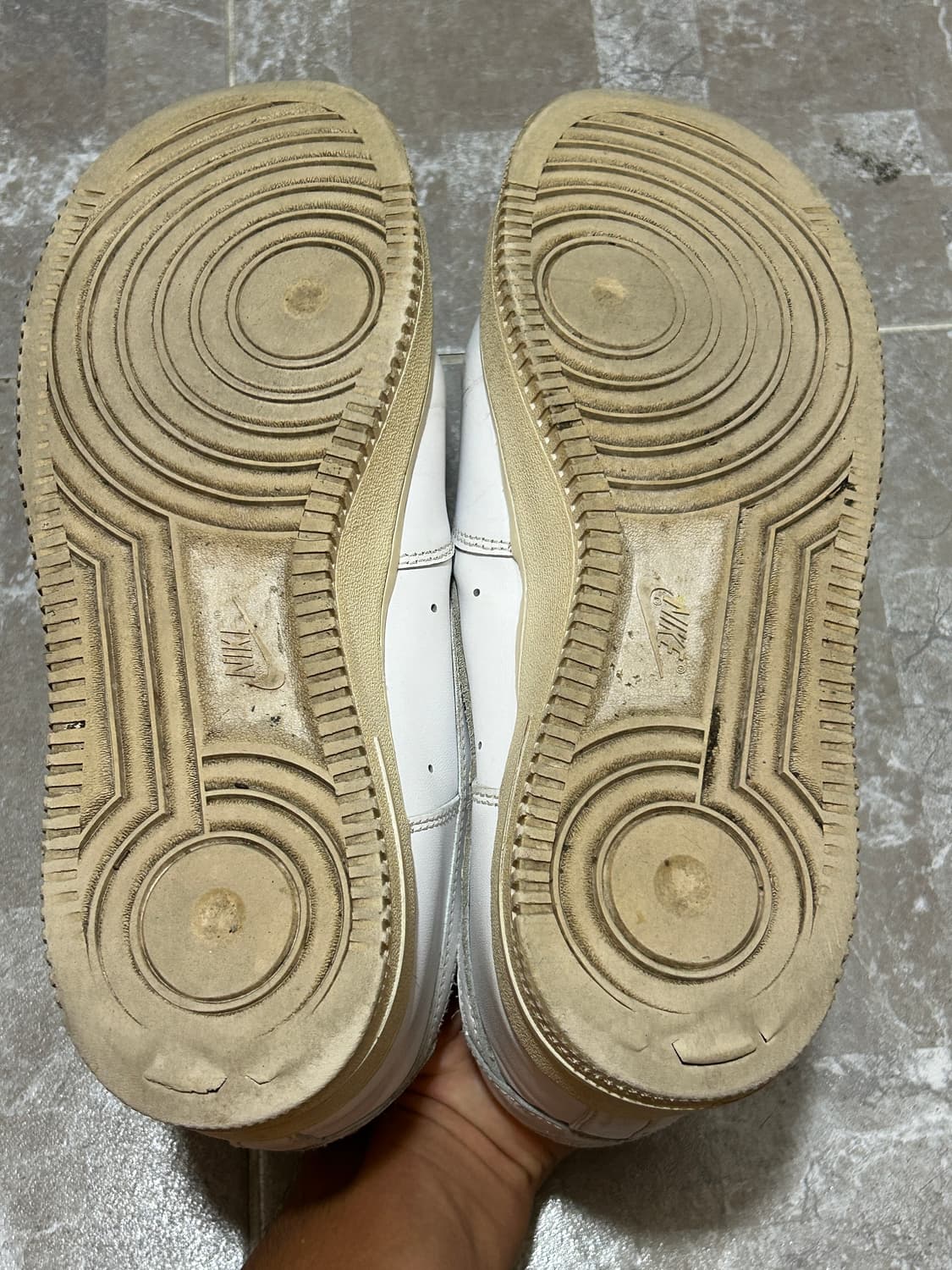 나이키 에어포스 1 '07 로우 화이트 280 상품이미지7