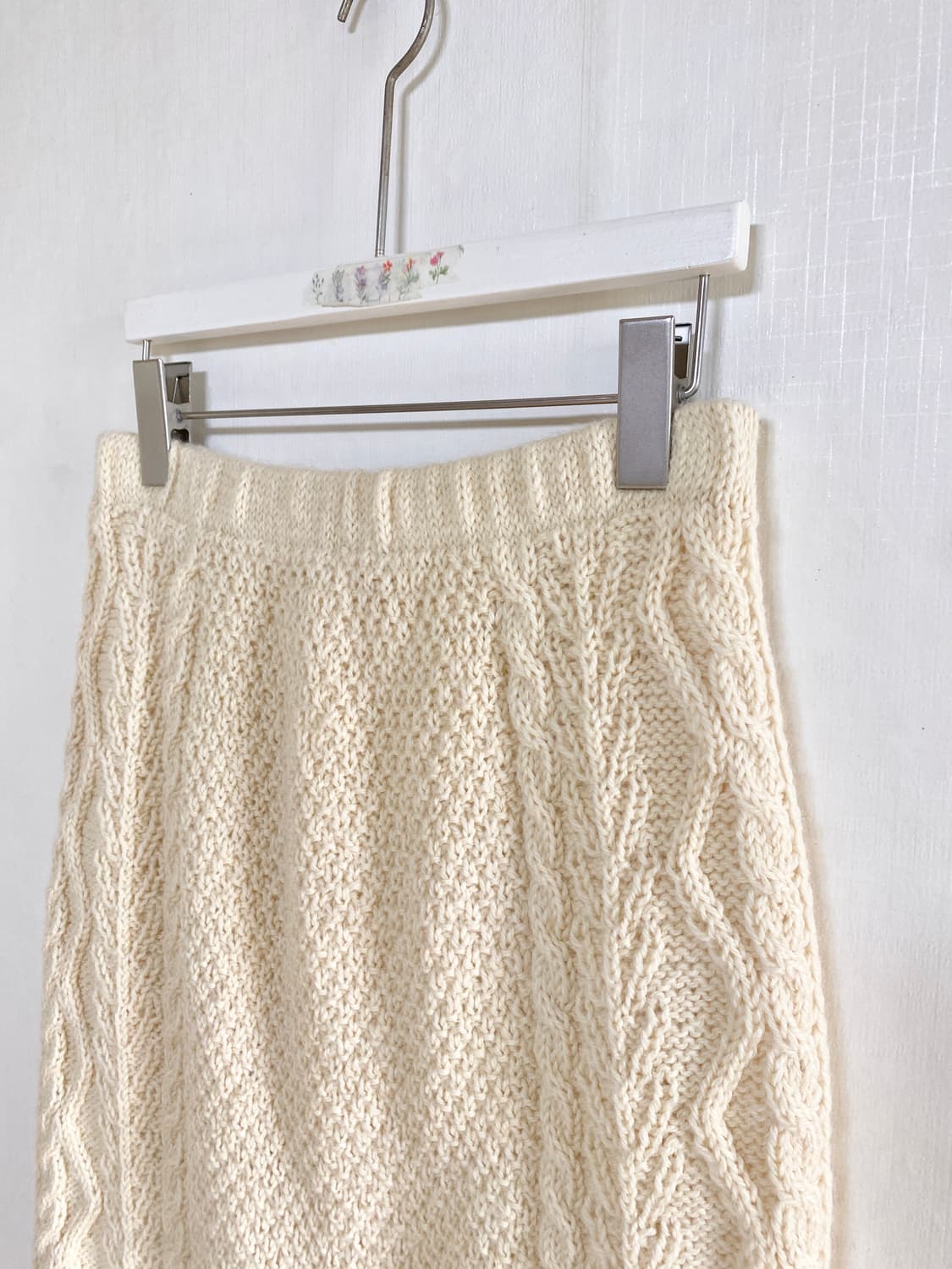 Ivory Cable Knit Midi Skirt 상품이미지2