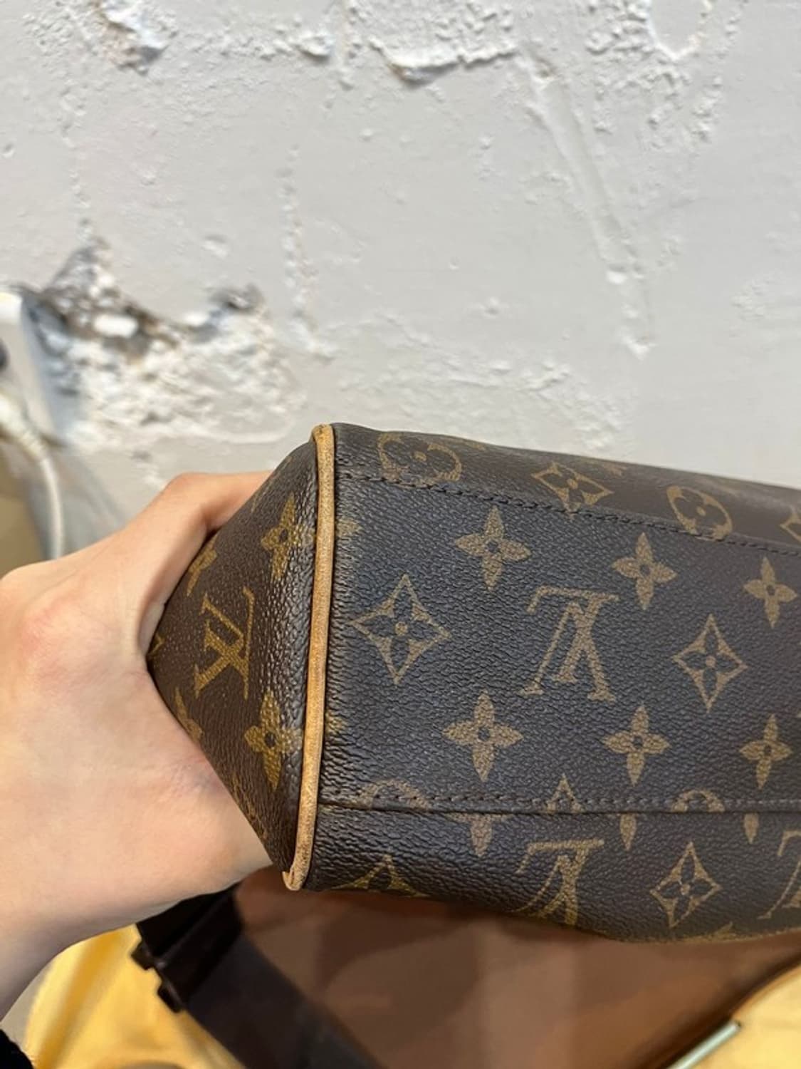 루이비통 아베스 레더 크로스백 상품이미지5