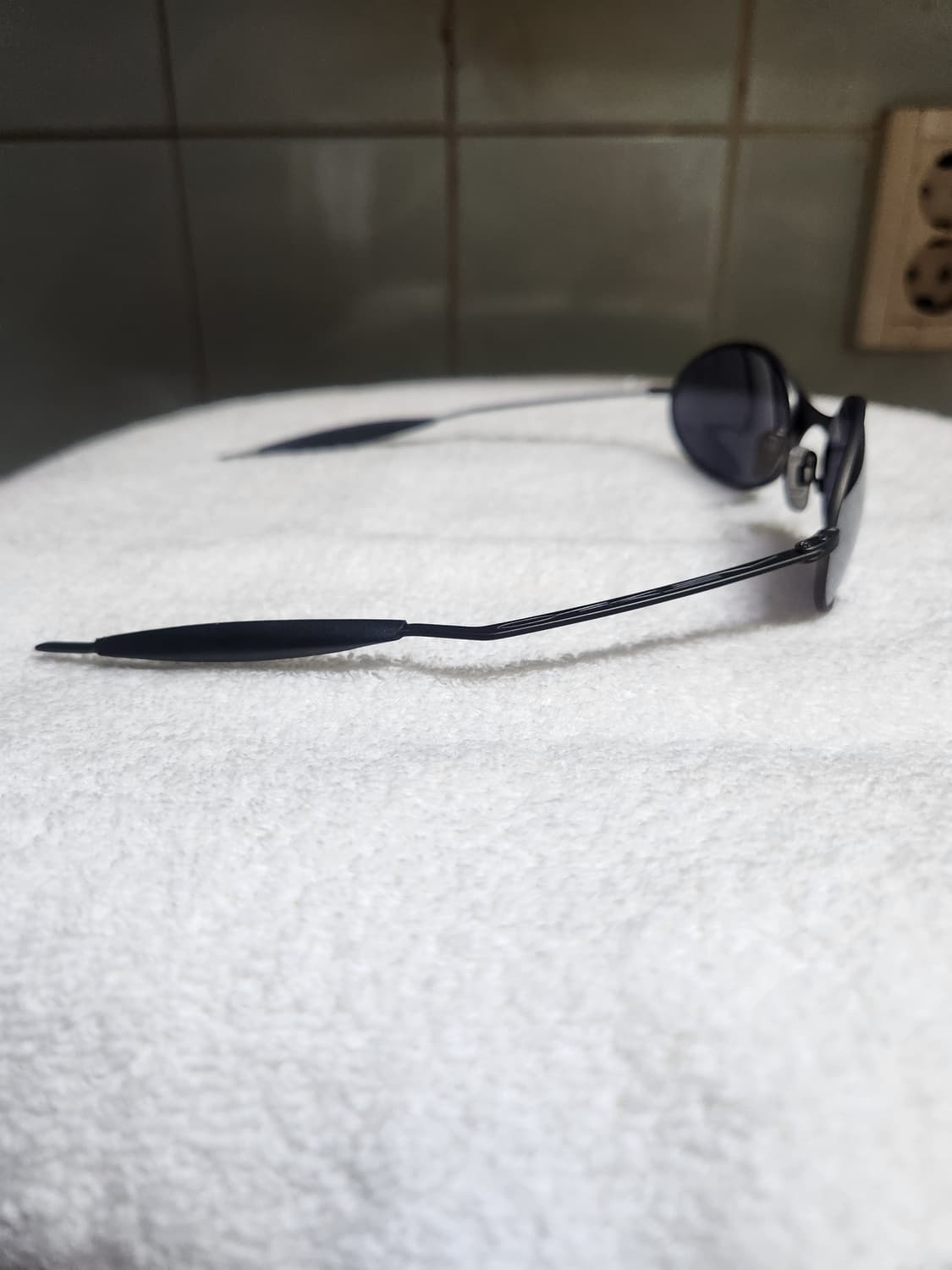 오클리 E 이와이어 1.0 선글라스 고글 oakley e wire 상품이미지2