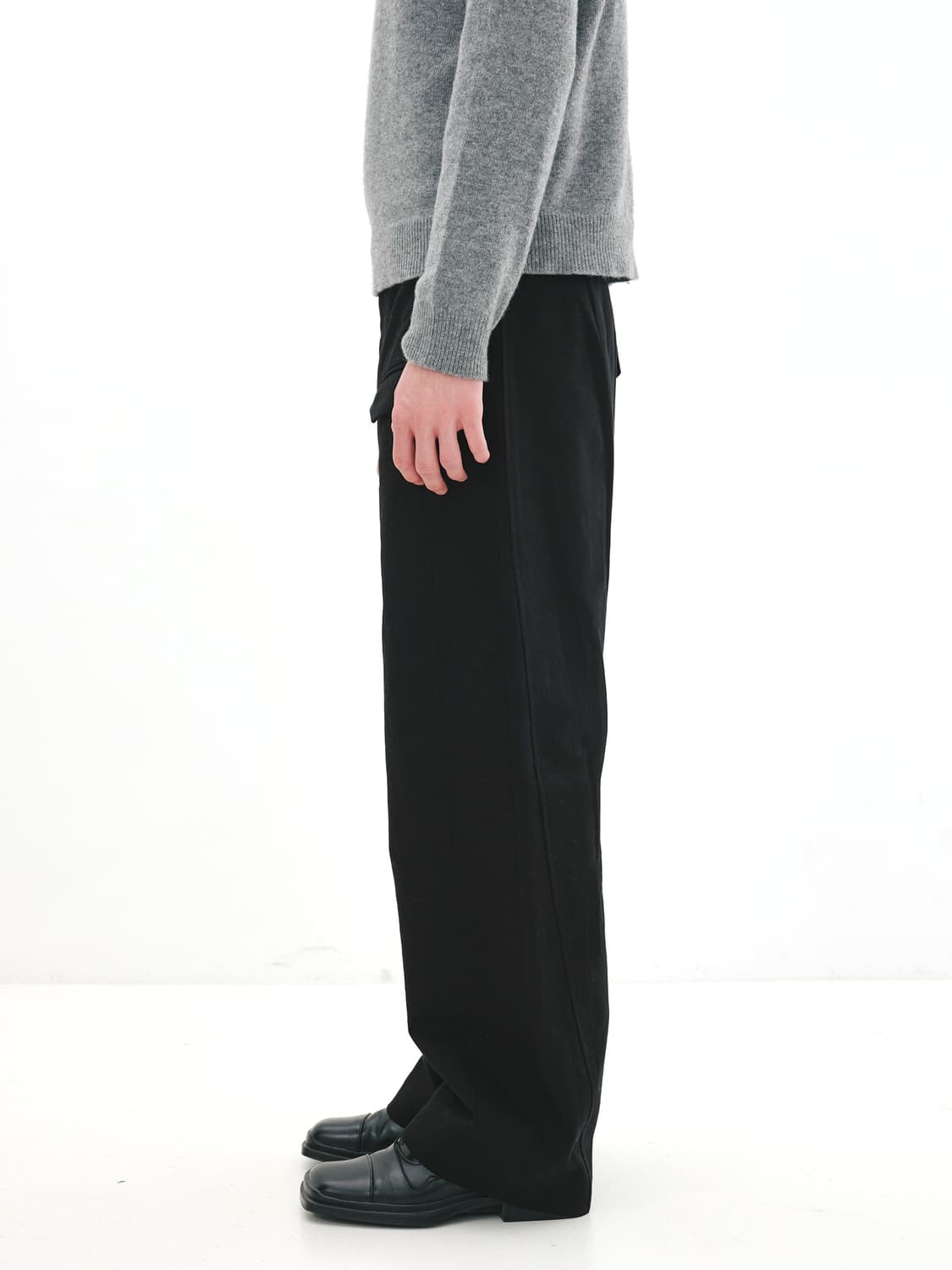 아이엘(Aieul) 커브드 트라우저 블랙 48사이즈 상품이미지6