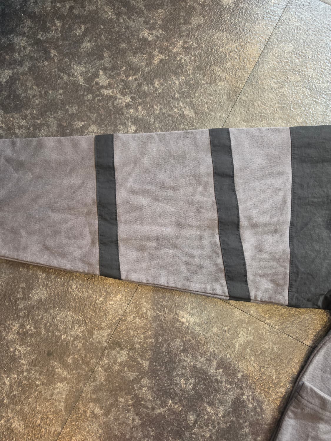 MALOSIX 브랜드의 레이스업 롱 슬리브 티셔츠 상품이미지8