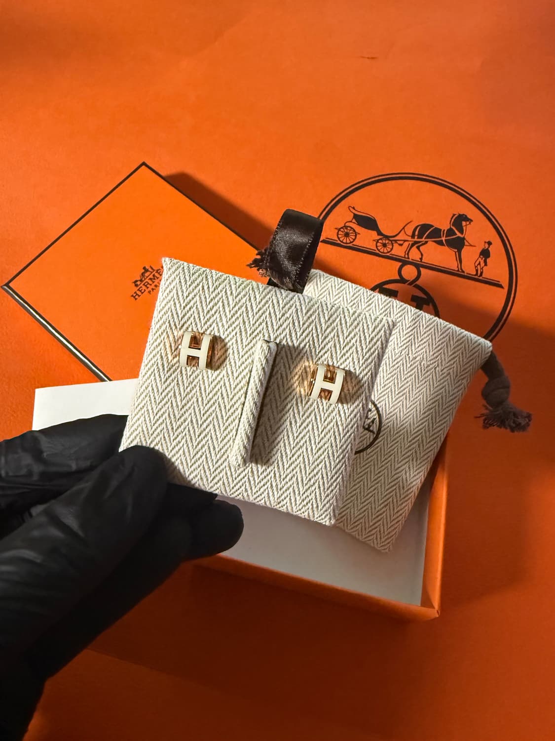 에르메스 팝아슈미니 화이트/로즈골드 귀걸이 상품이미지1