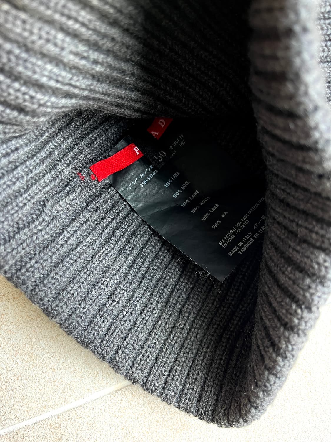 Prada sports beanie 상품이미지4
