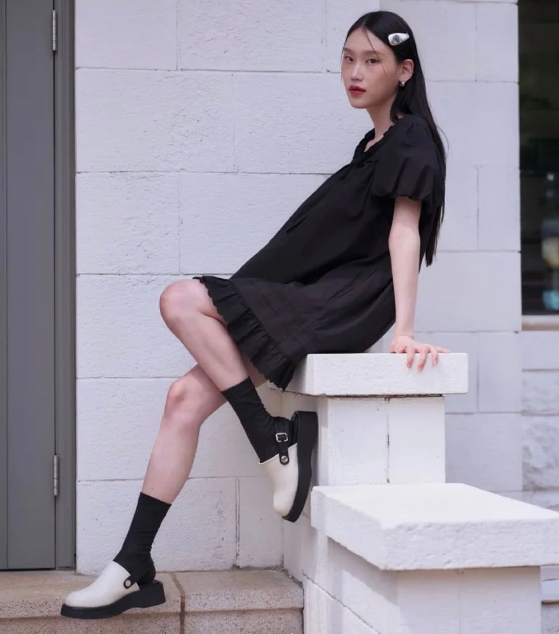 커스텀에이드우먼 라운드 플랫폼 스트랩 클로그 버니 화이트 통굽 구두 상품이미지3