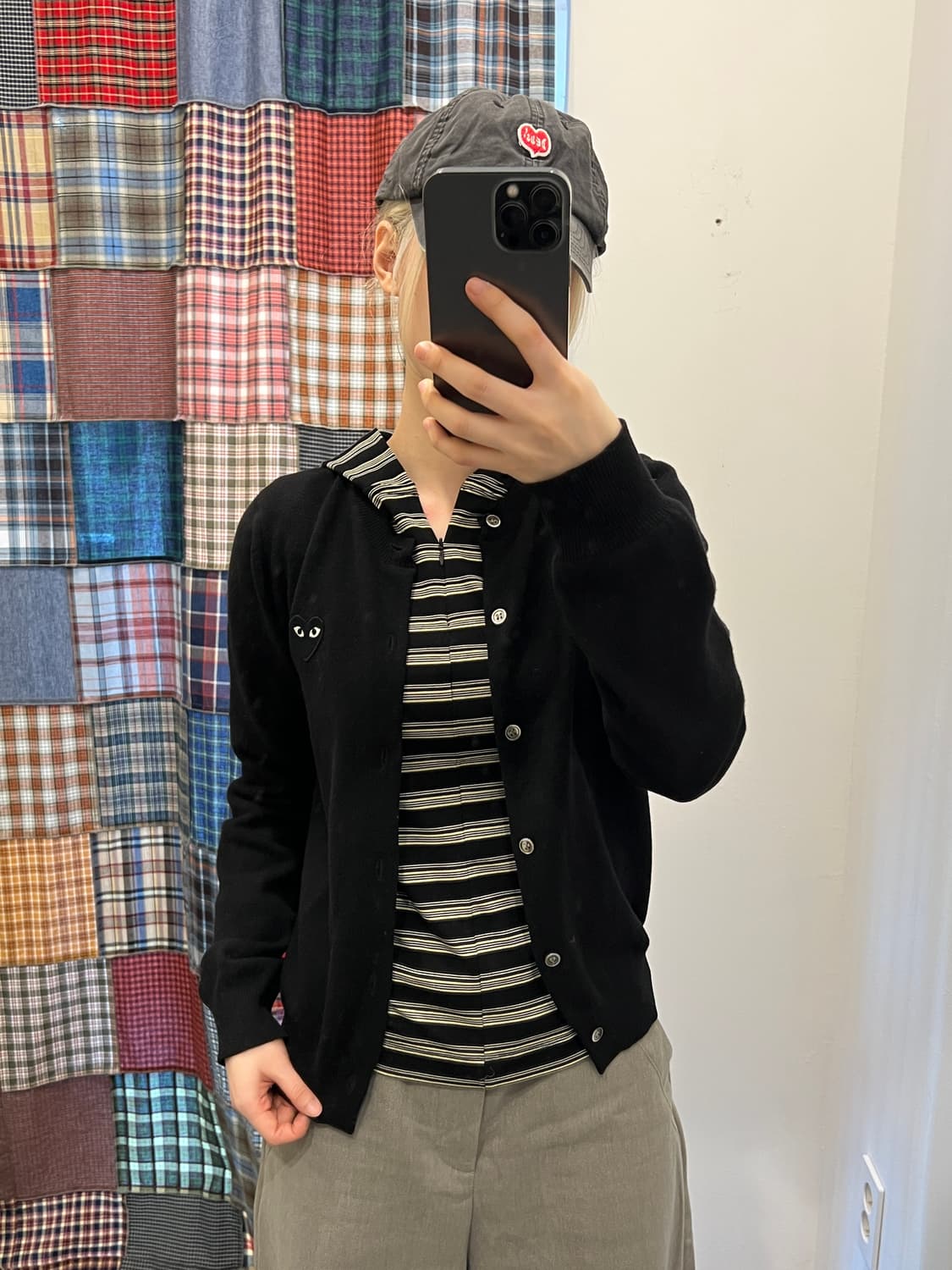 꼼데가르송 블랙 와펜 카디건 상품이미지4