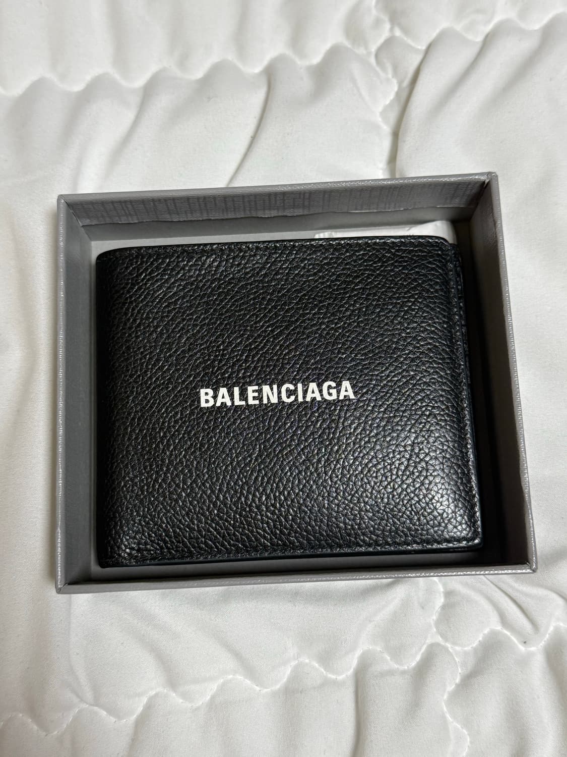 발렌시아가 카프스킨 반지갑 상품이미지2