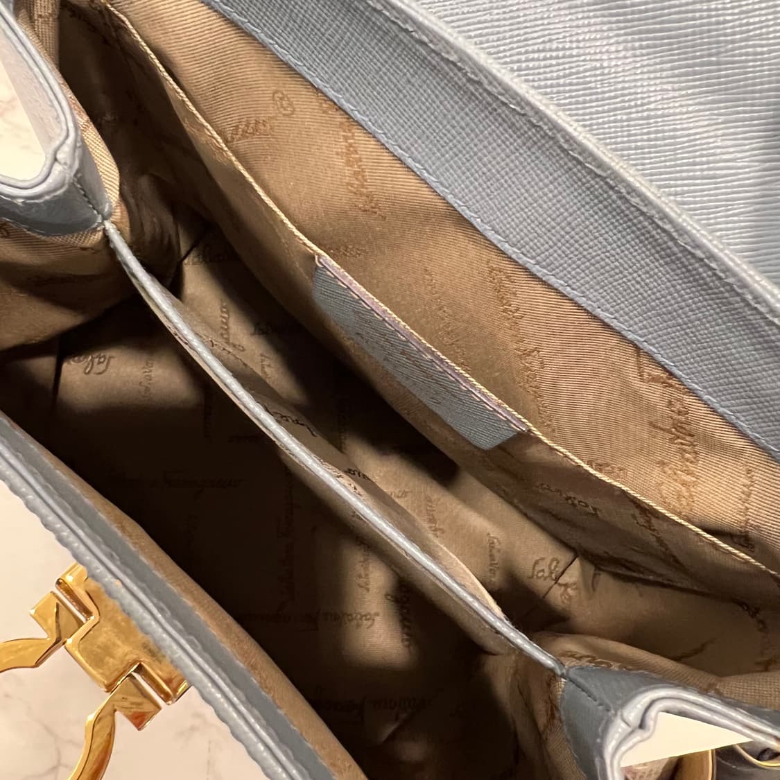 페라가모 간치니 핸드백  상품이미지8