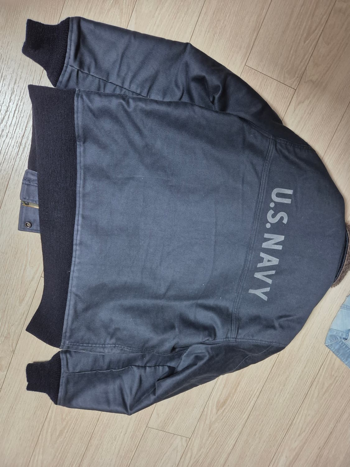 페로우즈 덱자켓 판매합니다. 상품이미지4