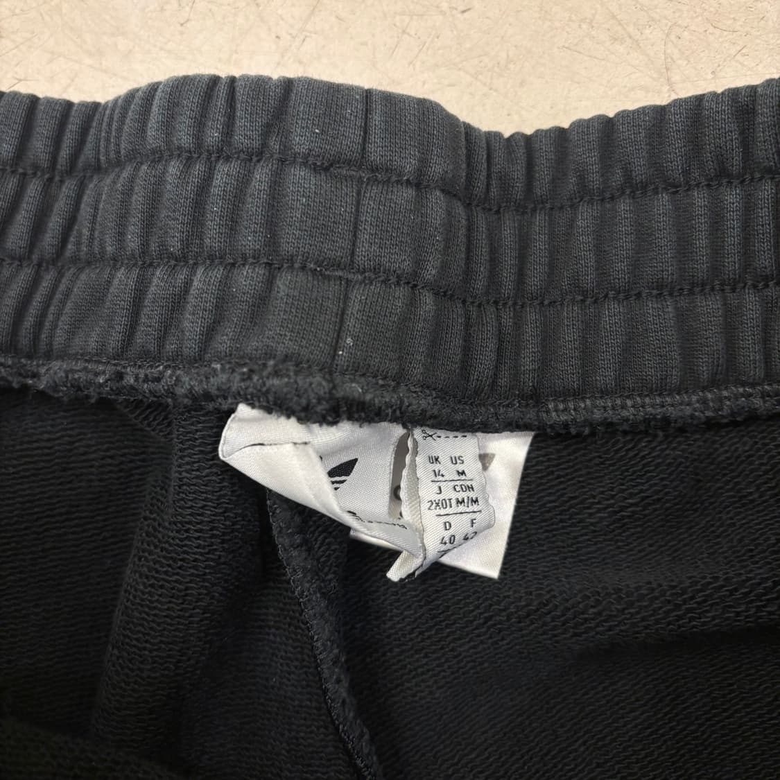 아디다스 스몰로고 블랙 조거팬츠 상품이미지3