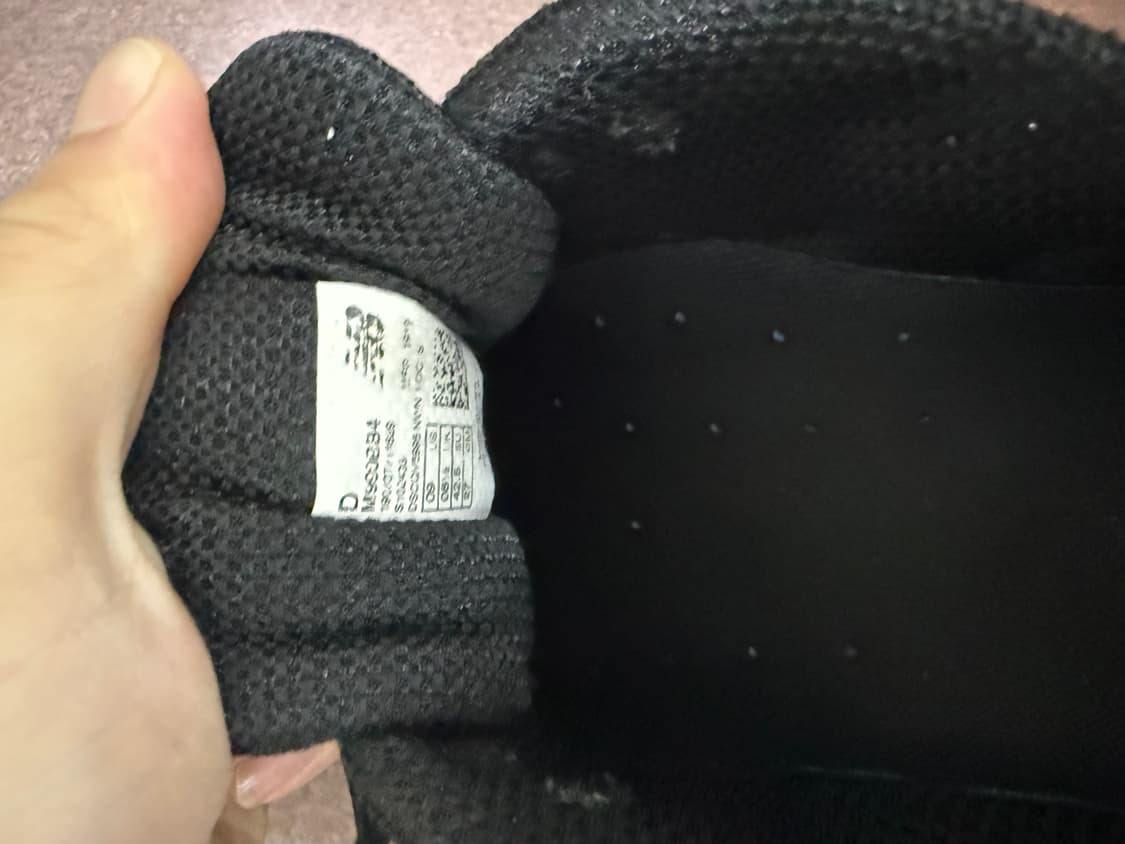 뉴발란스 트리플블랙 990 42 사이즈 상품이미지5