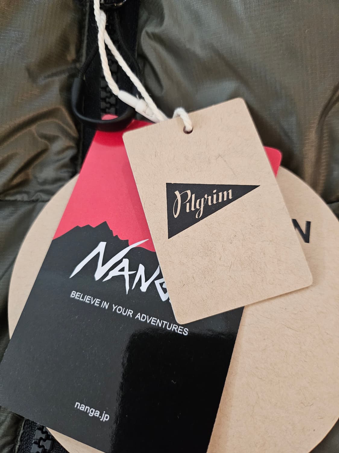 [M]난가 필그림 서프 서플라이 다운 올리브 새상품 상품이미지4