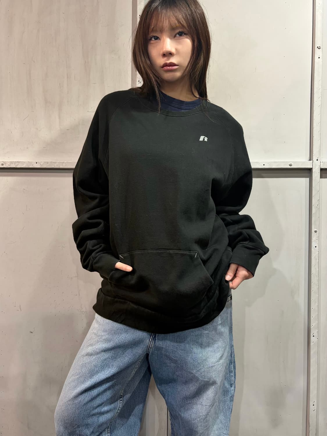 90s RUSSELL black sweat shirt 상품이미지3