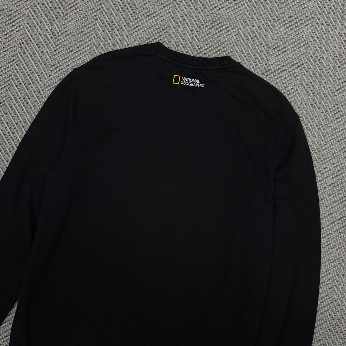 내셔널지오그래픽 그래픽 맨투맨 v1060 상품이미지4